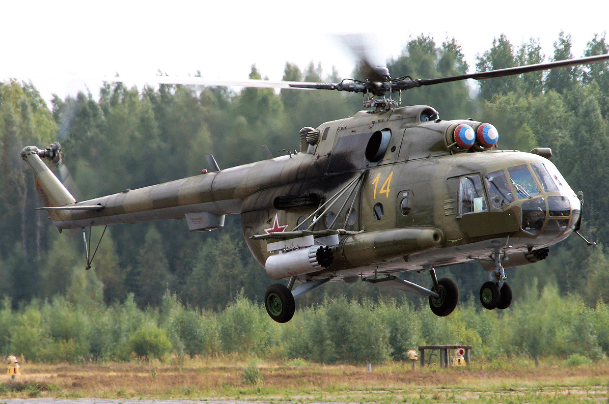 На Чукотке при жесткой посадке военного Ми-8 погибли четыре человека