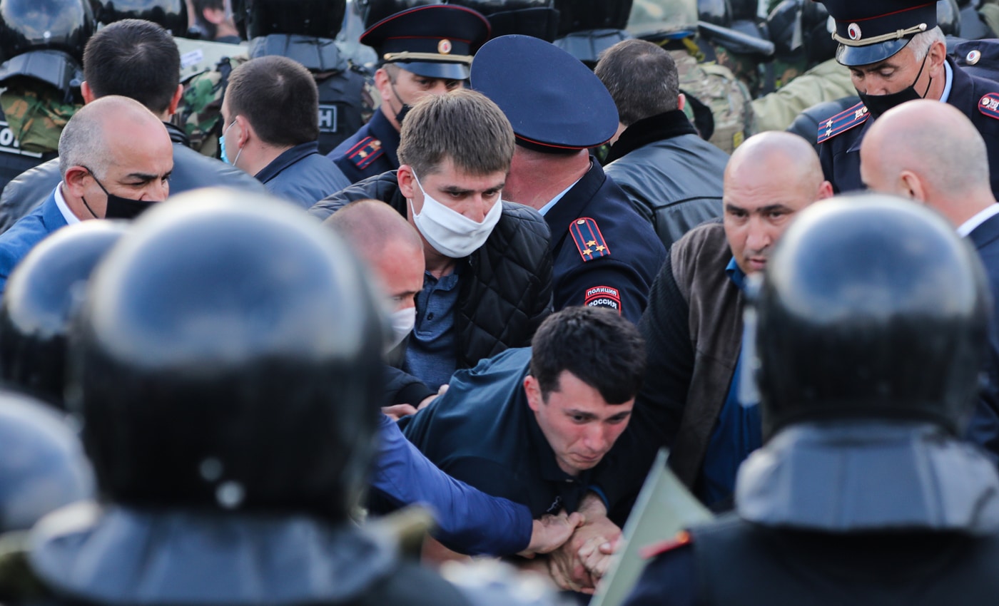 Во Владикавказе арестовали еще двух участников митинга против самоизоляции