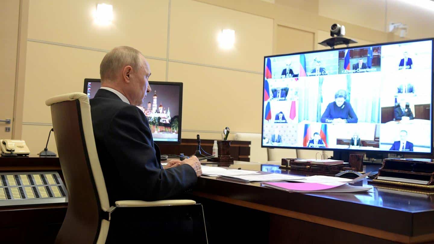 Путин продлил нерабочие дни в России до 11 мая