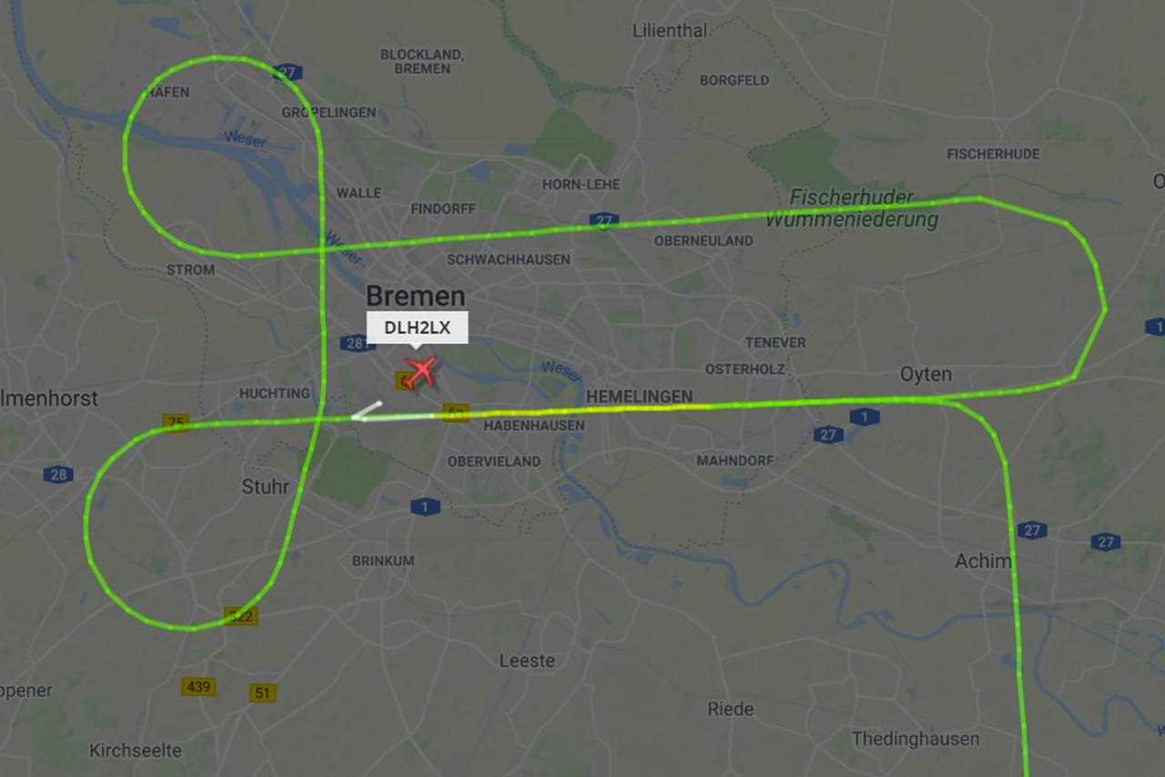 Пилот крупнейшей авиакомпании в Европе нарисовал в воздухе огромный пенис