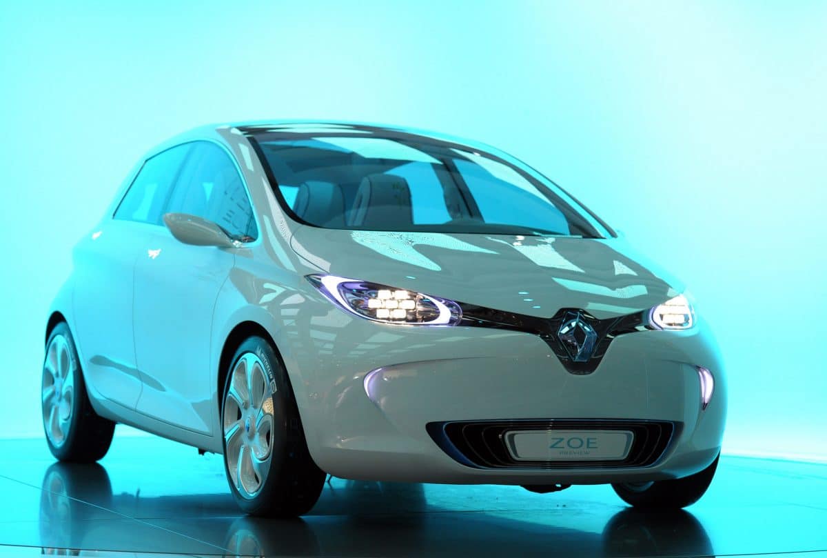 Из-за роста субсидий на электромобили в Европе приобрести Renault Zoe и Smart EQ в лизинг можно практически бесплатно