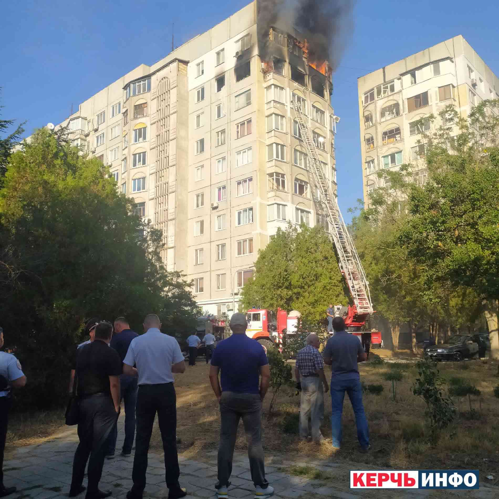 В Керчи взорвалась квартира. Что происходит на месте происшествия? Фото