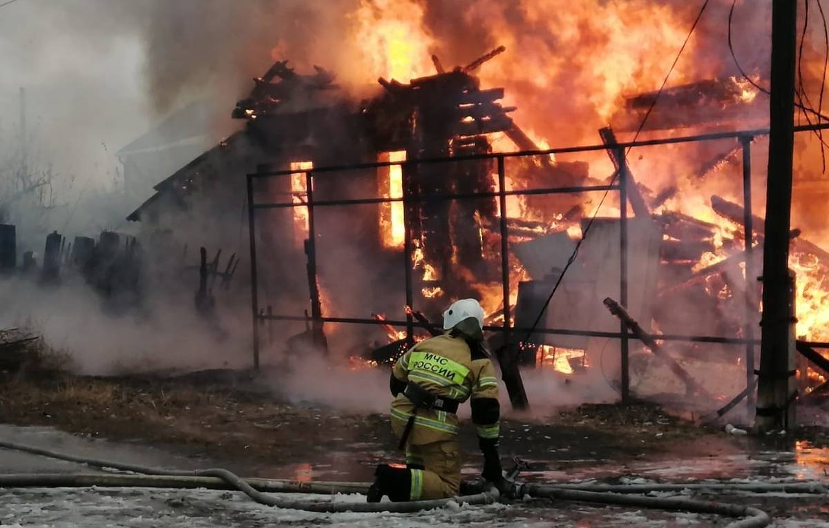 Пожар в следственном управлении полиции на северо-западе Москвы потушен