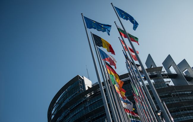 Европарламент направит делегацию в Украину из-за угрозы вторжения РФ