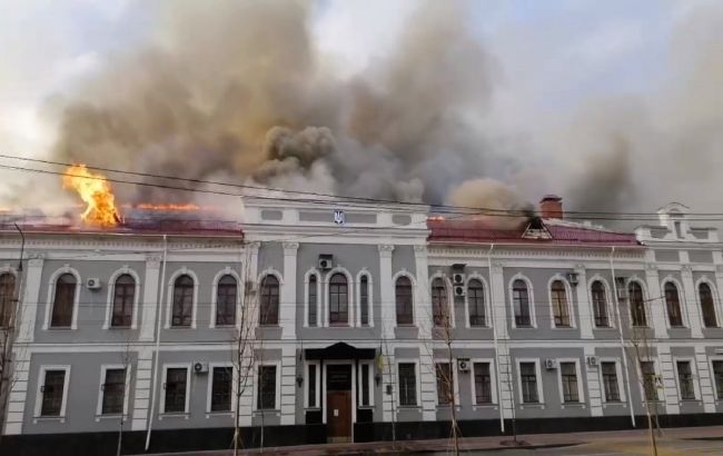 Сгорели документы о репрессиях в СССР. Оккупанты уничтожили архив СБУ в Чернигове