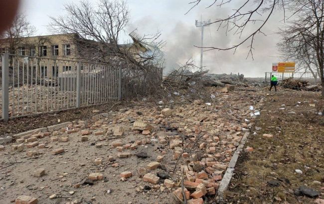 СБУ задержала 3 человек по подозрению в корректировке ракетных ударов возле Жмеринки и Козятина