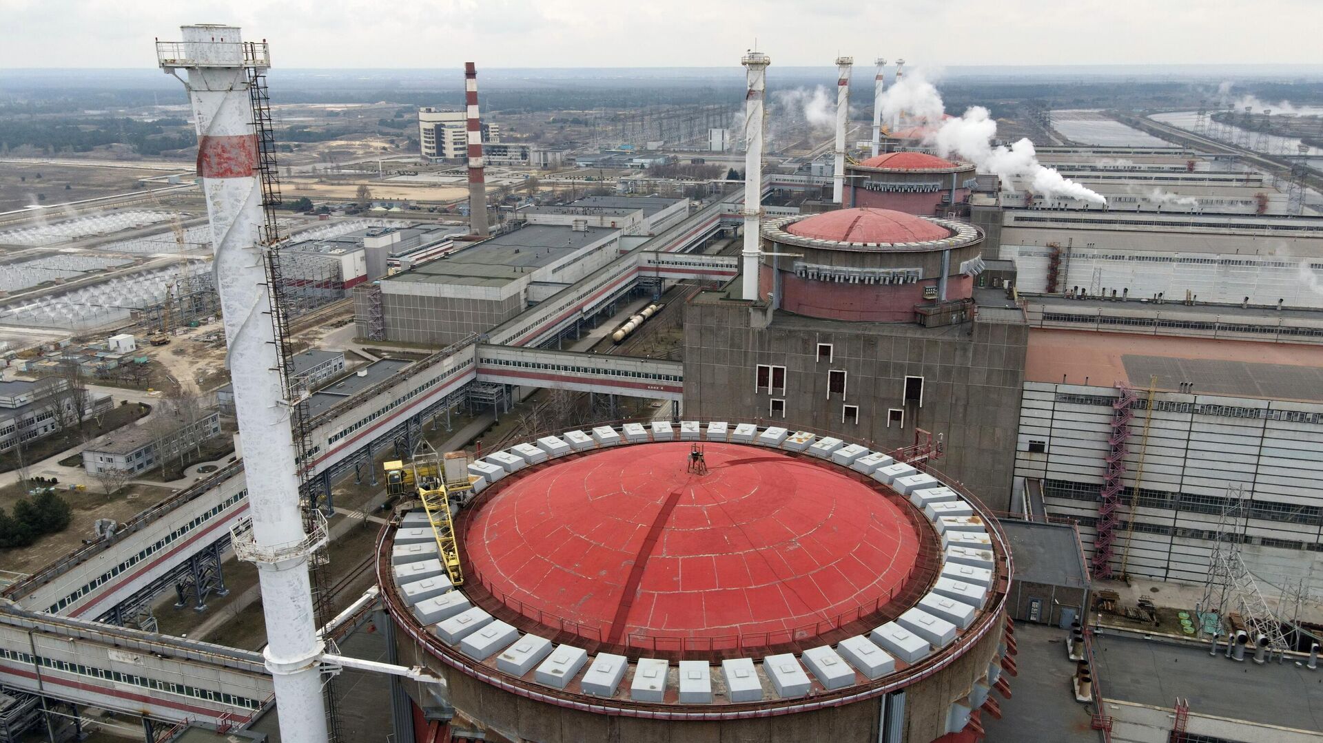 Напряженная обстановка вокруг Запорожской АЭС. Cтанцию отключили от электричества