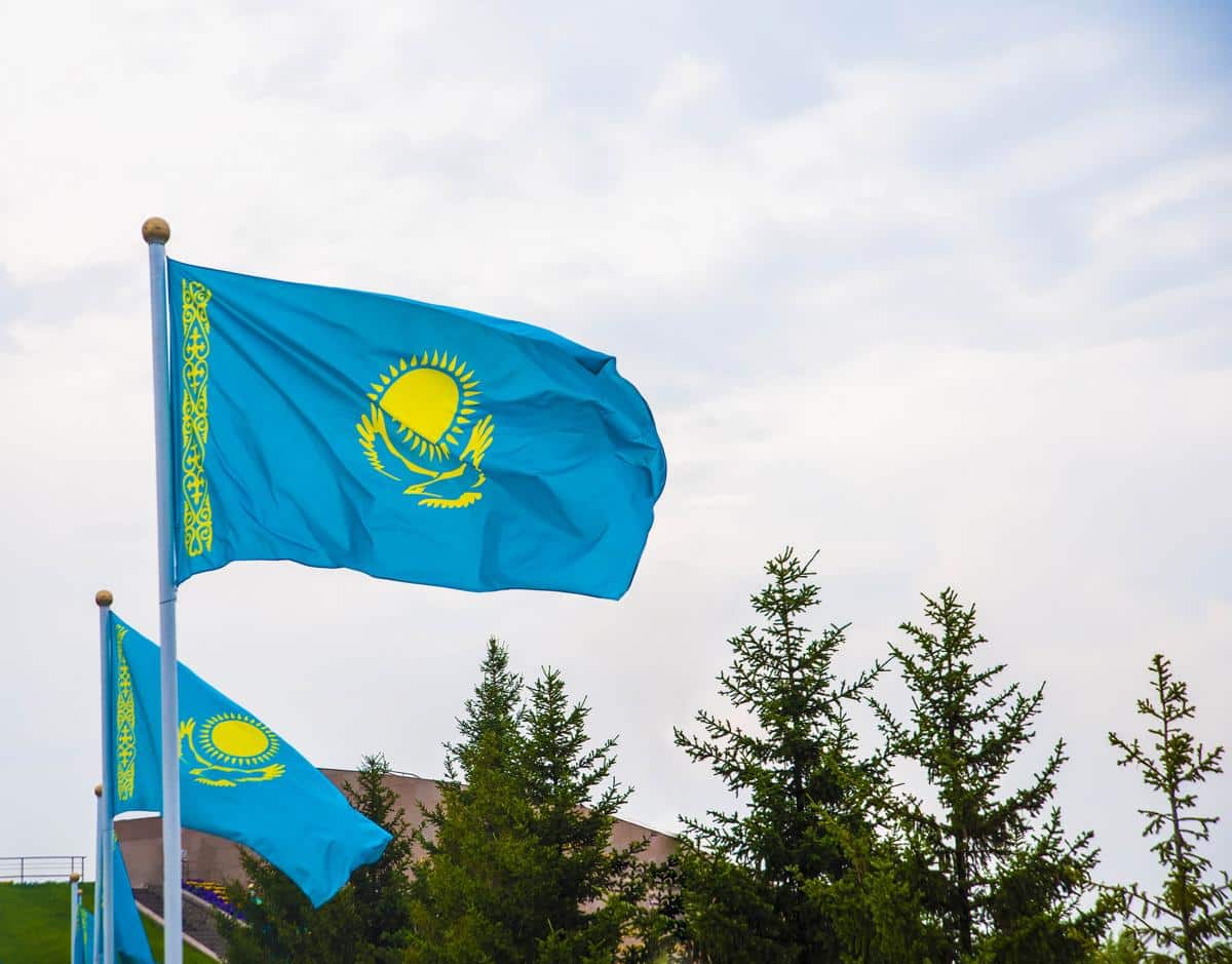 Россия перестала выпускать мужчин призывного возраста в Казахстан — СМИ