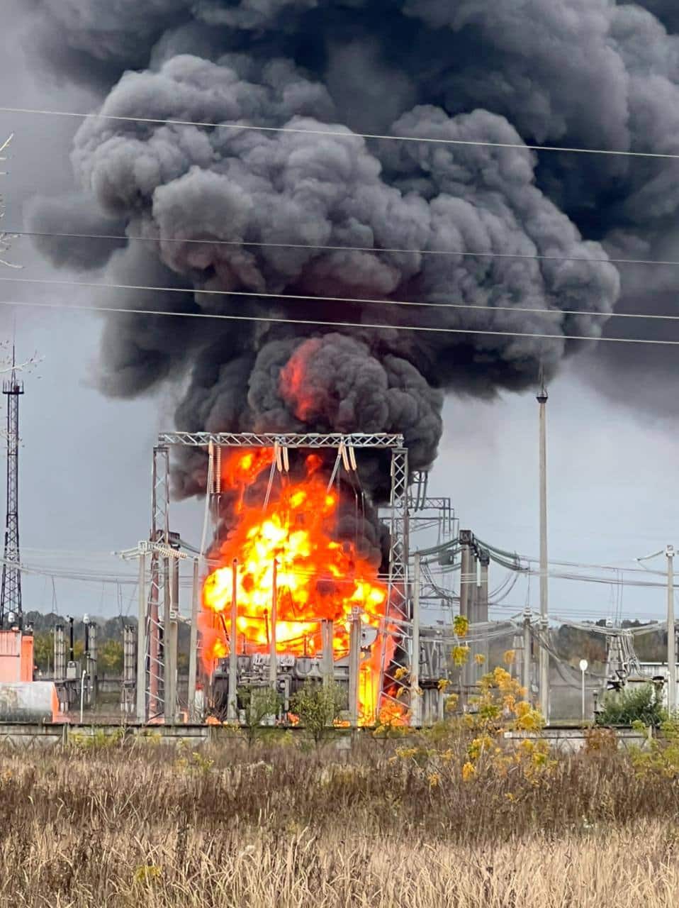 В Белгородской области РФ – пожар на электроподстанции