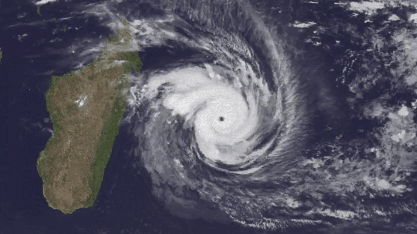 Учёные обнаружили новый вид тропического циклона в Индийском океане