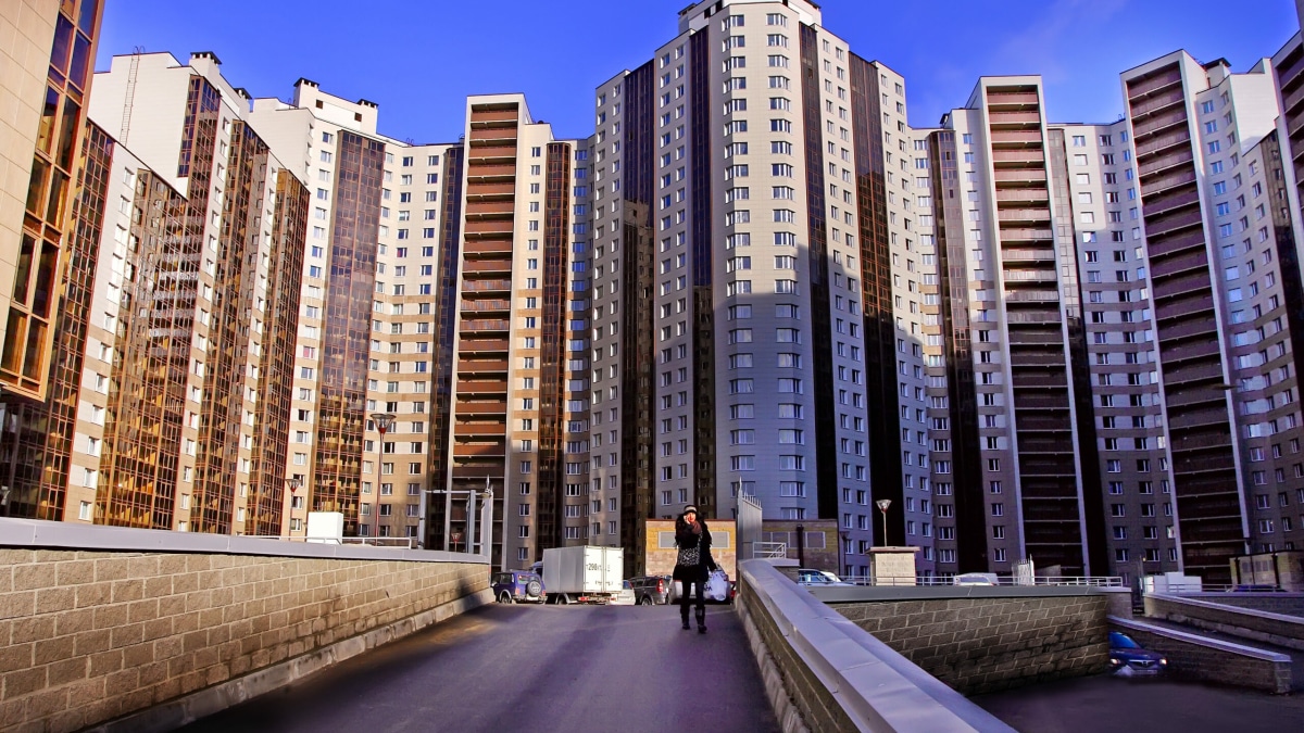 Жители Москвы начали чаще продавать свои квартиры из-за финансовых проблем