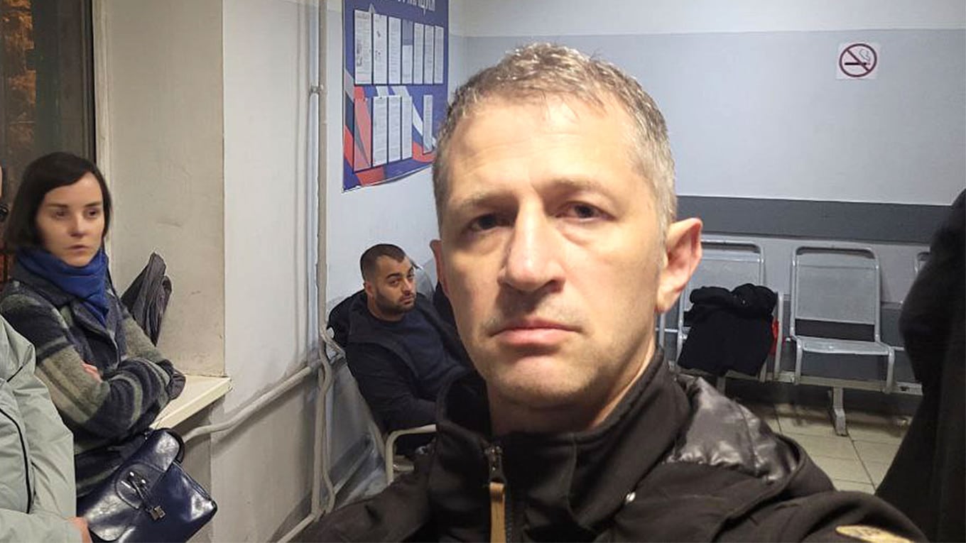 Журналиста RusNews Романа Иванова арестовали на два месяца по делу о «фейках» про российскую армию