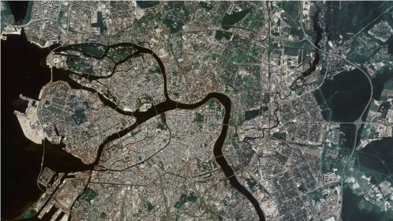 «Роскосмос» в честь 320-летия Петербурга опубликовал снимок города с космоса