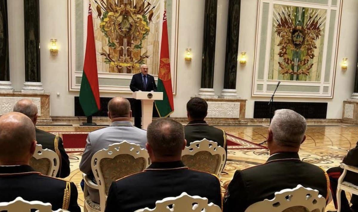 Лукашенко подтвердил приезд главы ЧВК Вагнера Пригожина в Беларусь. Наемники могут стать частью белорусской армии