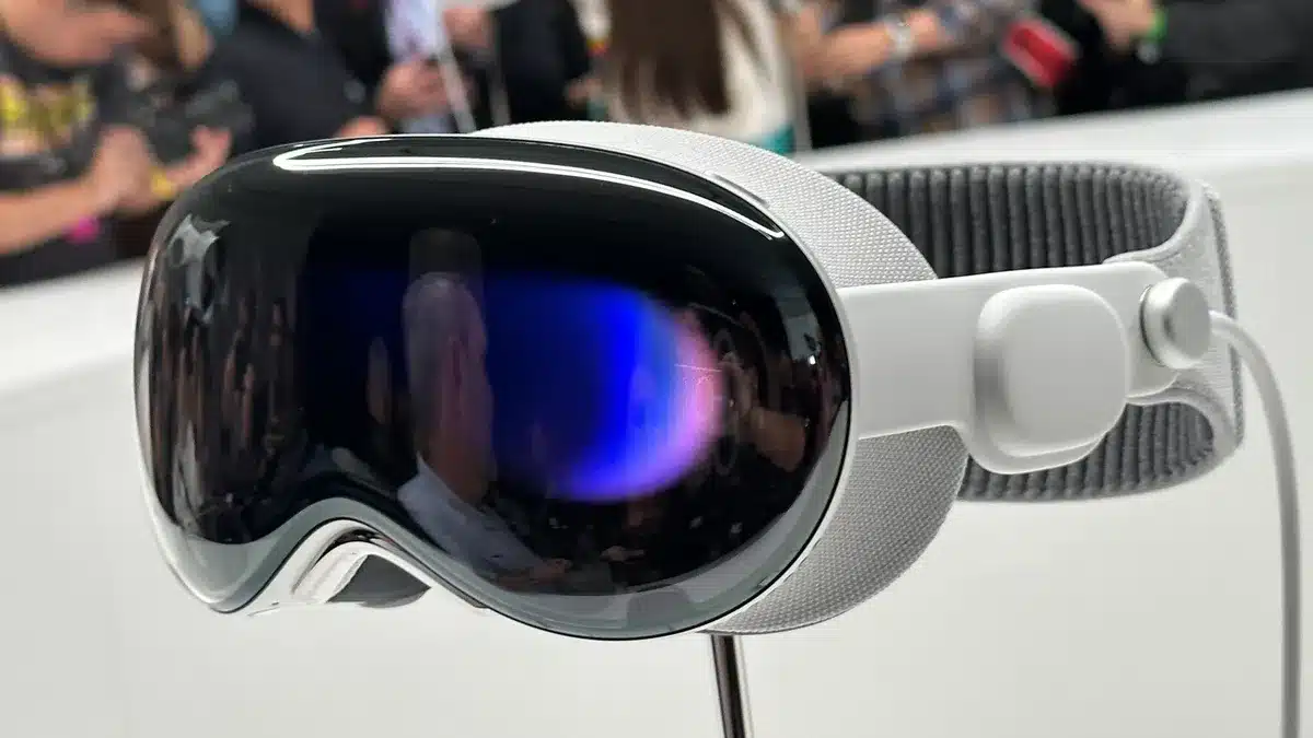 Важнейший анонс со времён первого iPhone: Apple представила собственную AR/VR-гарнитуру за $3500