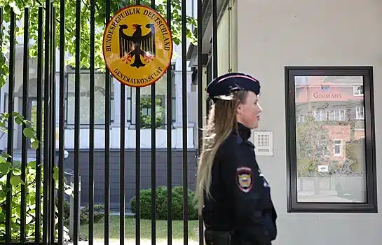 Германия объявила о закрытии четырех российских консульств в ФРГ и трех своих в России