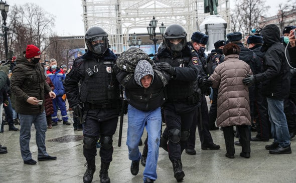 Задержания перед акцией в поддержку Навального