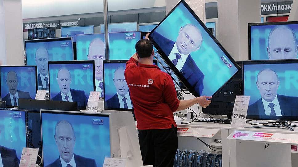 СМИ: "Прямую линию с Путиным" отложили: хотят дождаться "определенности на фронте"