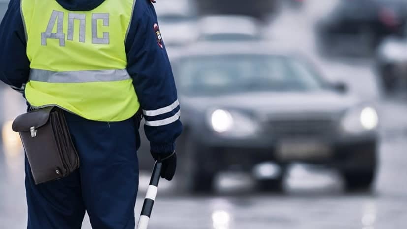 Петербурженка накопила 800 штрафов и лишилась двух автомобилей