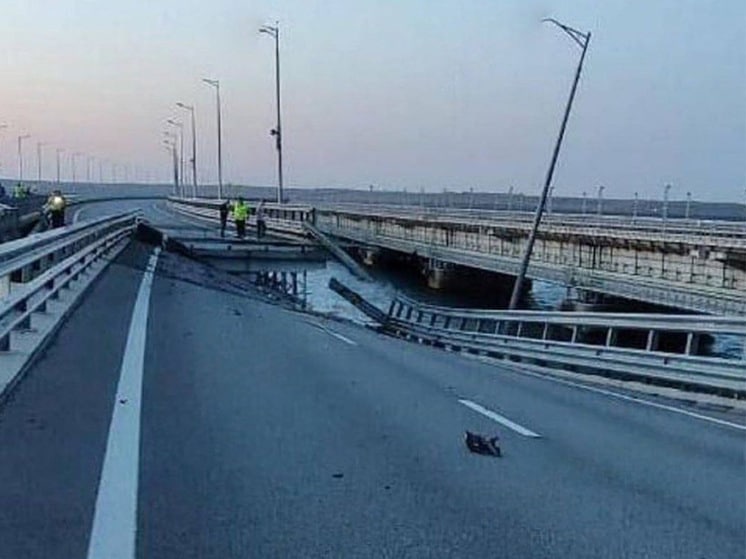 Крымский мост был подорван в рамках спецоперации СБУ и ВМС Украины — СМИ