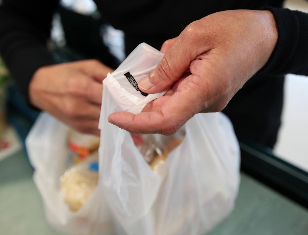 Новая Зеландия первой в мире запретила пластиковые пакеты для свежих продуктов в супермаркетах