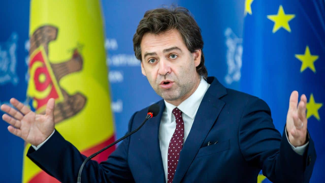 Молдова высылает 45 сотрудников посольства России в Кишиневе
