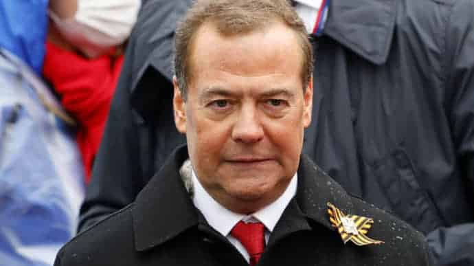 Медведев угрожал ядерным оружием уже 57 раз