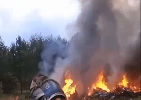 ЧП в Твери: рухнул самолет Евгения Пригожина, все на борту погибли — видео