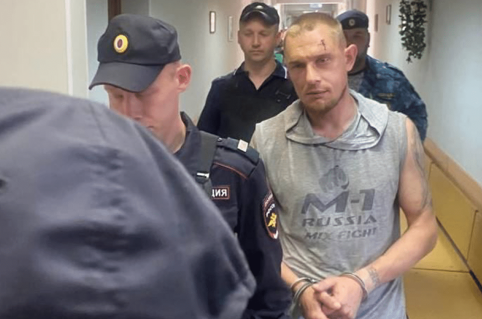 В Карелии отправили в СИЗО обвиняемых в убийстве шести жителей села