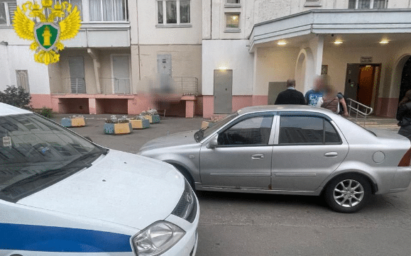На юге Москвы двухлетний мальчик упал с 9-го этажа. В момент трагедии родители были дома