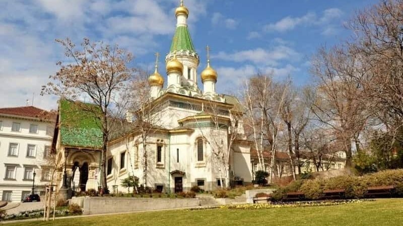 Болгария-Россия: скандал шпионский - скандал церковный