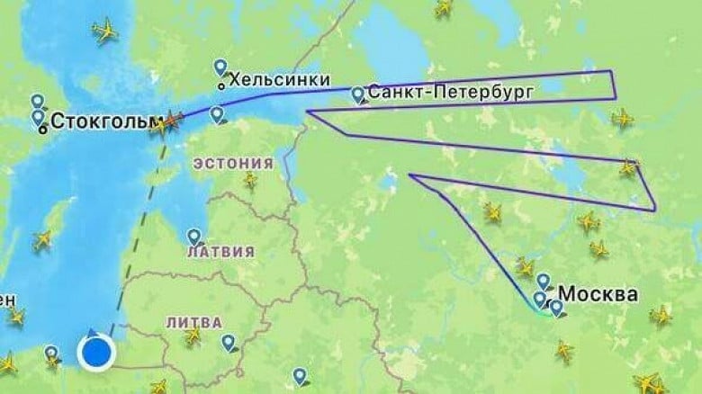 Самолет из Москвы в Калининград из‑за сбоя FlightRadar24 нарисовал на небе «ушки Пикачу»