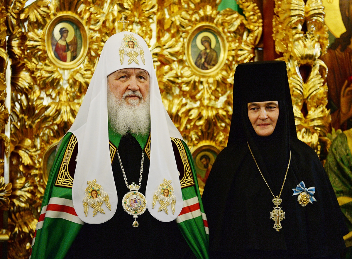 Патриарх Кирилл призвал запретить "склонение" к аборту