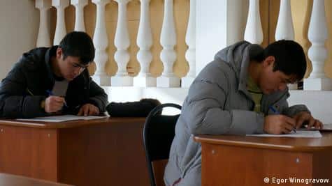 Тест на знание русского языка для мигрантов из Центральной Азии