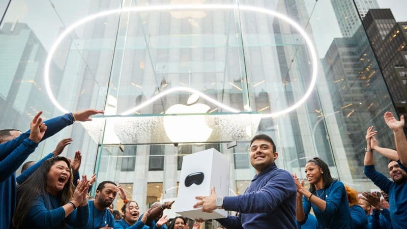 Многие покупатели Apple Vision Pro начали возвращать гарнитуры в магазины