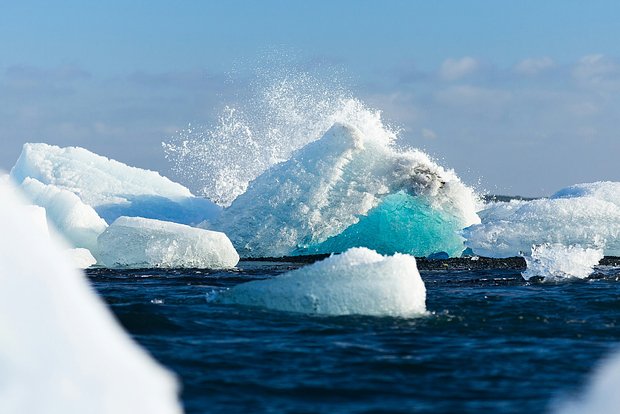 Установлена связь между таянием ледников и замедлением времени