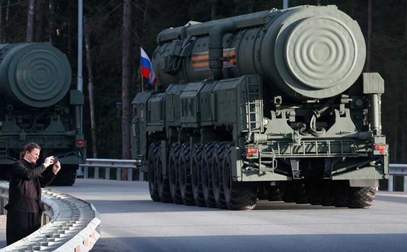 Россия и Белоруссия строго указывают на готовность применять тактическое ядерное оружие — обзорная сводка