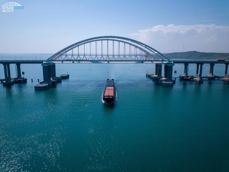 ЕС допустил новый удар по Крымскому мосту