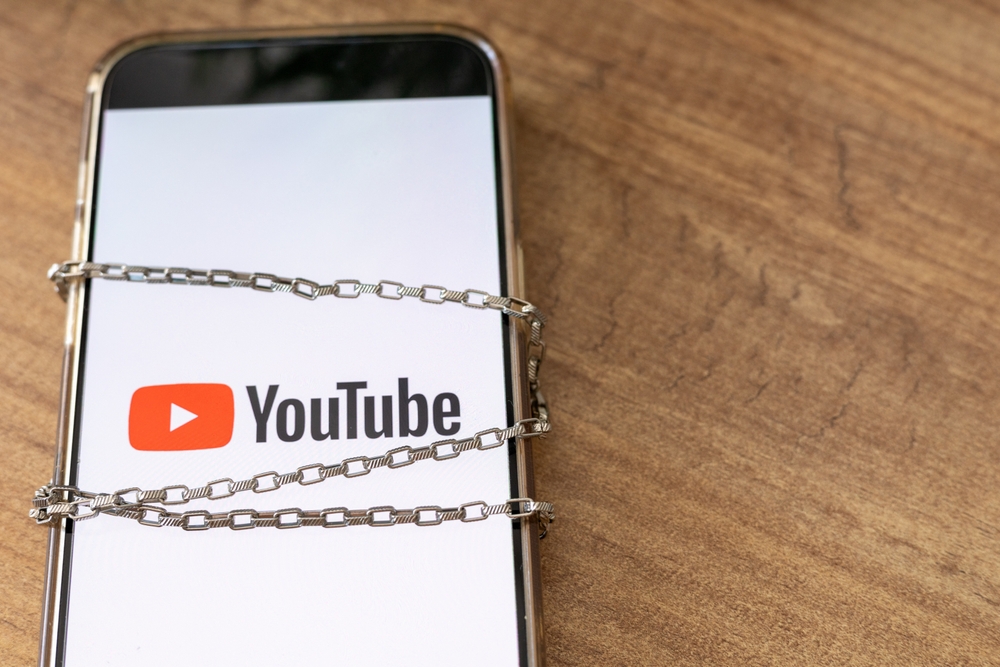 Роскомнадзор угрожает провайдерам отзывом лицензий за ускорение YouTube