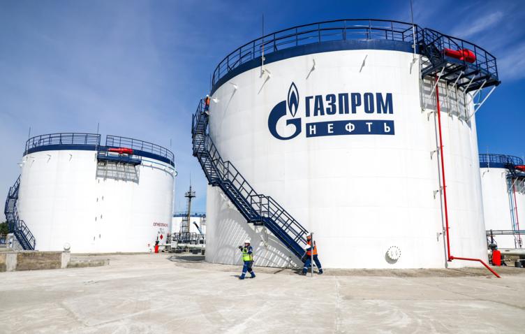 Нефть иссякает: Gazprom Neft предупреждает о надвигающемся кризисе