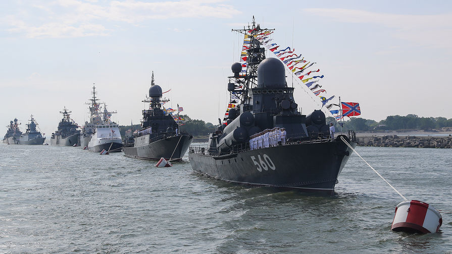 Флот без парада: Петербург лишился главного зрелища года