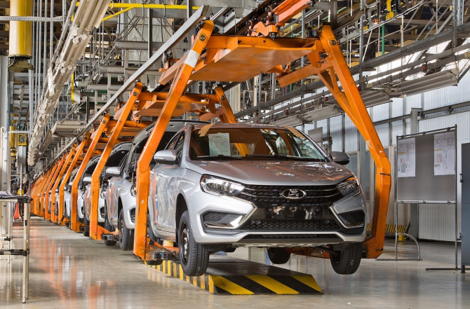 АвтоВАЗ: завод уходит на 4 дня из-за провала продаж