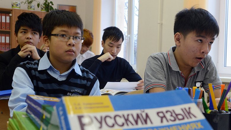 «Социальная смерть»: как мигрантов выталкивают из школ