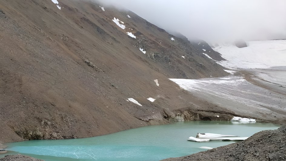Куда исчезло алтайское озеро Барсово