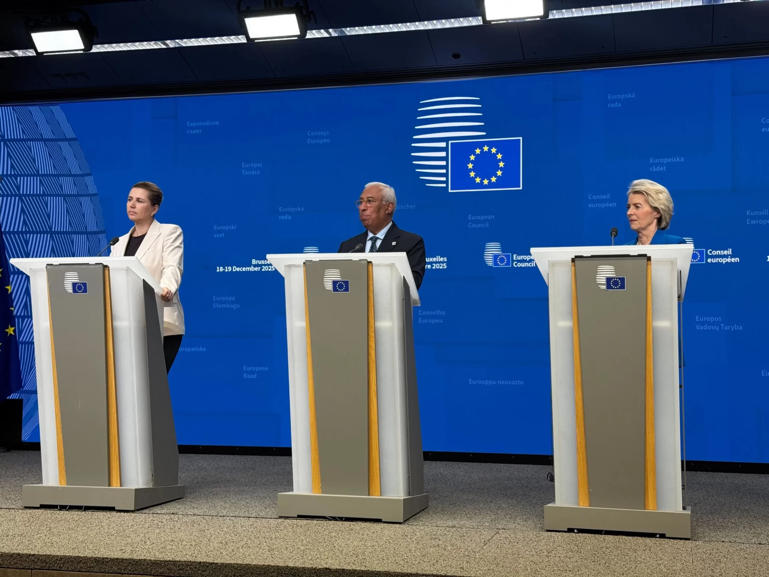 Украина получит беспроцентный кредит в 90 миллиардов евро