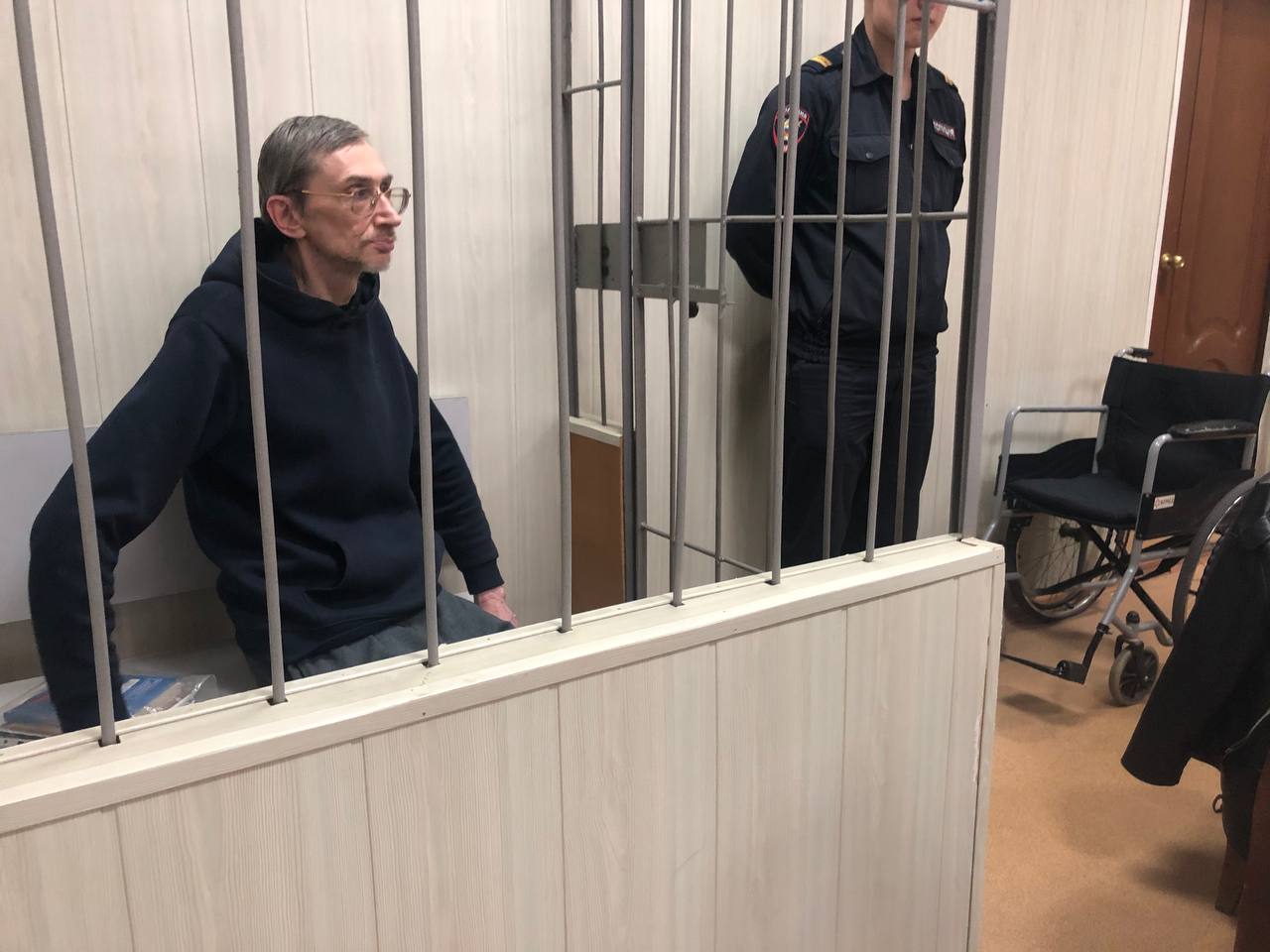 Инвалид в коляске получил срок за комментарий в чате