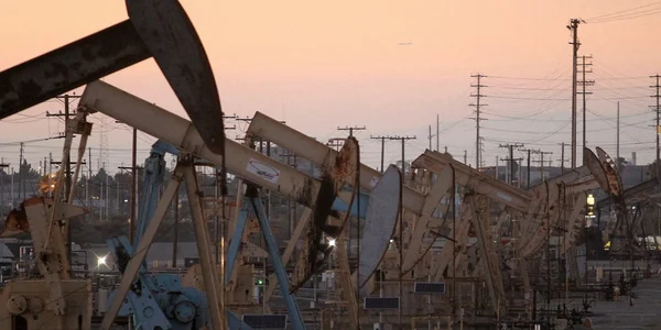 Банкротства нефтяных компаний в России