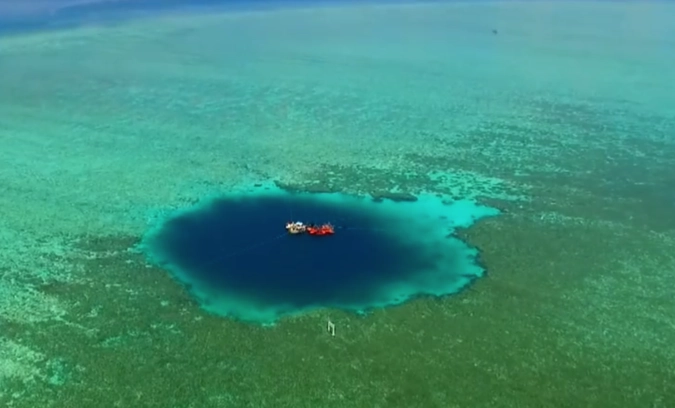 В океанской воронке нашли 1700 новых вирусов