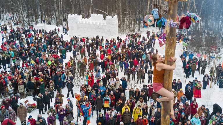 ОМОН и «Сорок сороков» против Масленицы