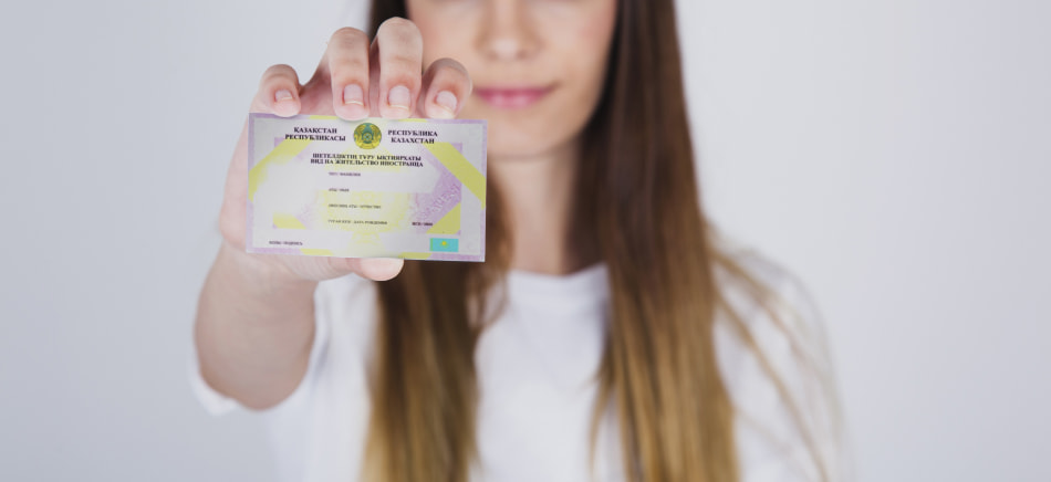 Казахстан ужесточает правила: иностранцам придется сдавать язык